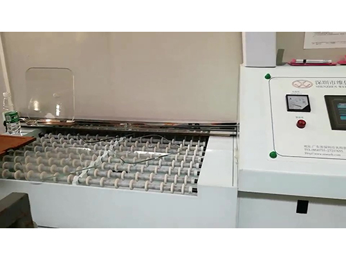 电子称玻璃钢化后清洗